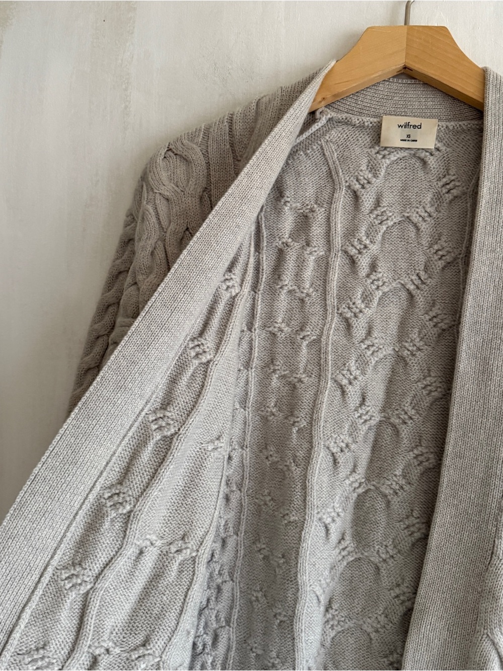 Aritzia Wilfred Light Grey Cable Knit Merino Wool Charliza Cardigan Women XS - Picture 6 of 16